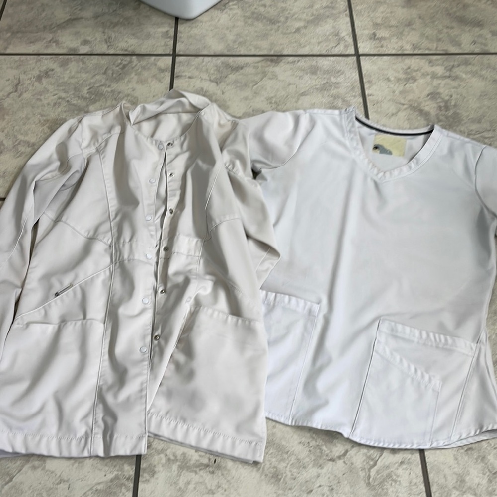 Small scrub top and jacket